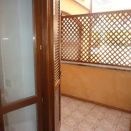 Ampio Monolocale Lägenhet