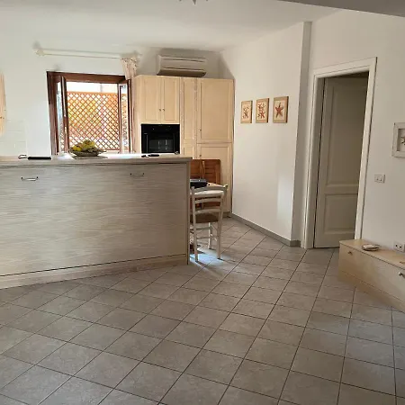 Ampio Monolocale Daire Golfo Aranci